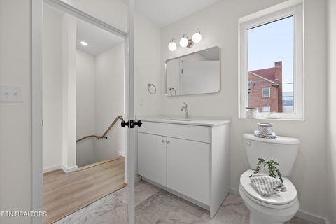 Tiny photo for 113 E Oldham #102, Knoxville, TN 37917 (MLS # 1330635)