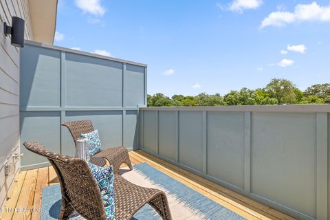 Tiny photo for 113 E Oldham #102, Knoxville, TN 37917 (MLS # 1330635)