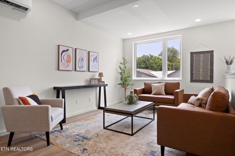 Tiny photo for 113 E Oldham #102, Knoxville, TN 37917 (MLS # 1330635)