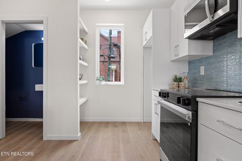 Tiny photo for 113 E Oldham #102, Knoxville, TN 37917 (MLS # 1330635)