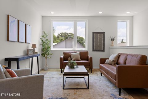 Tiny photo for 113 E Oldham #102, Knoxville, TN 37917 (MLS # 1330635)