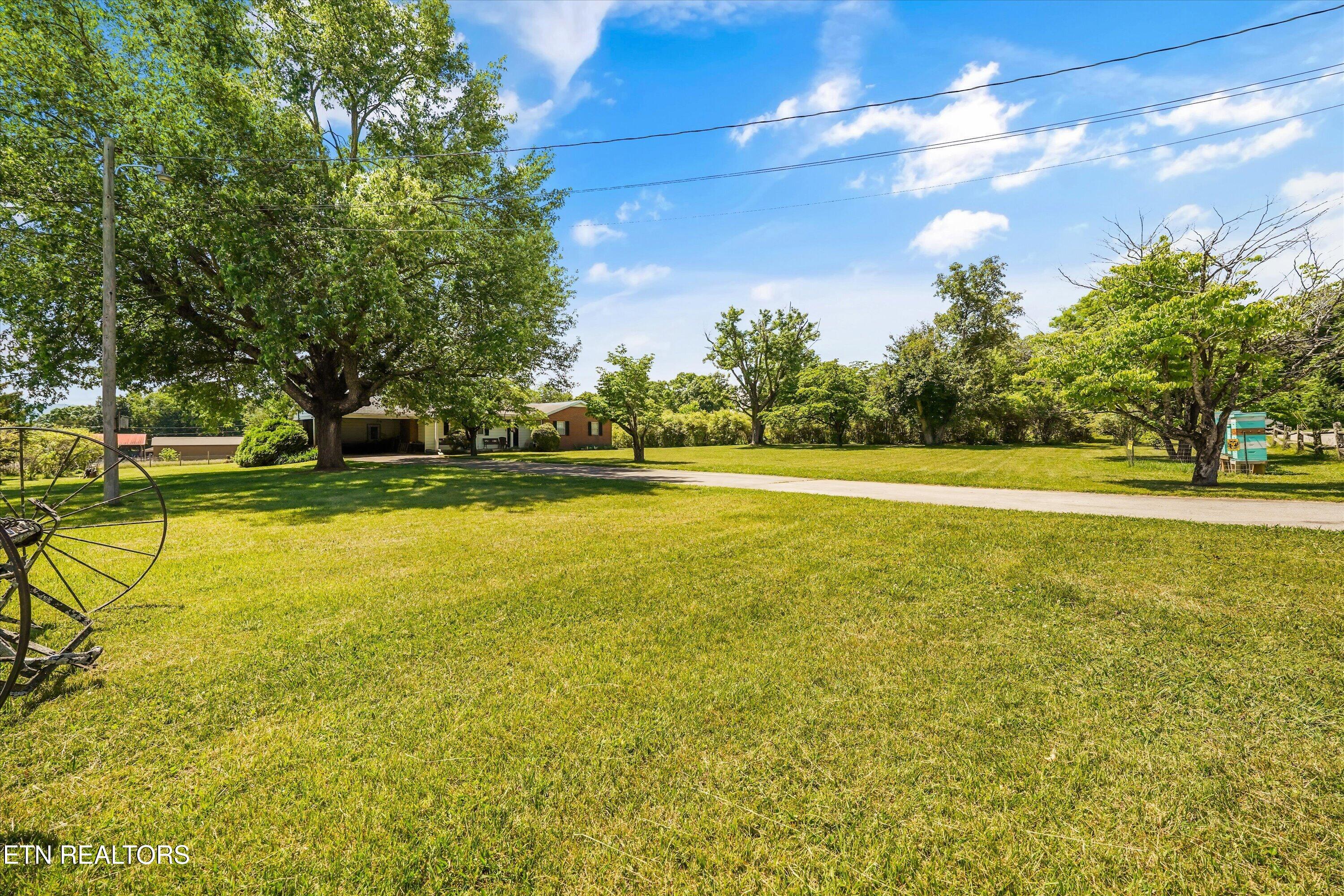 111 Harmon Rd