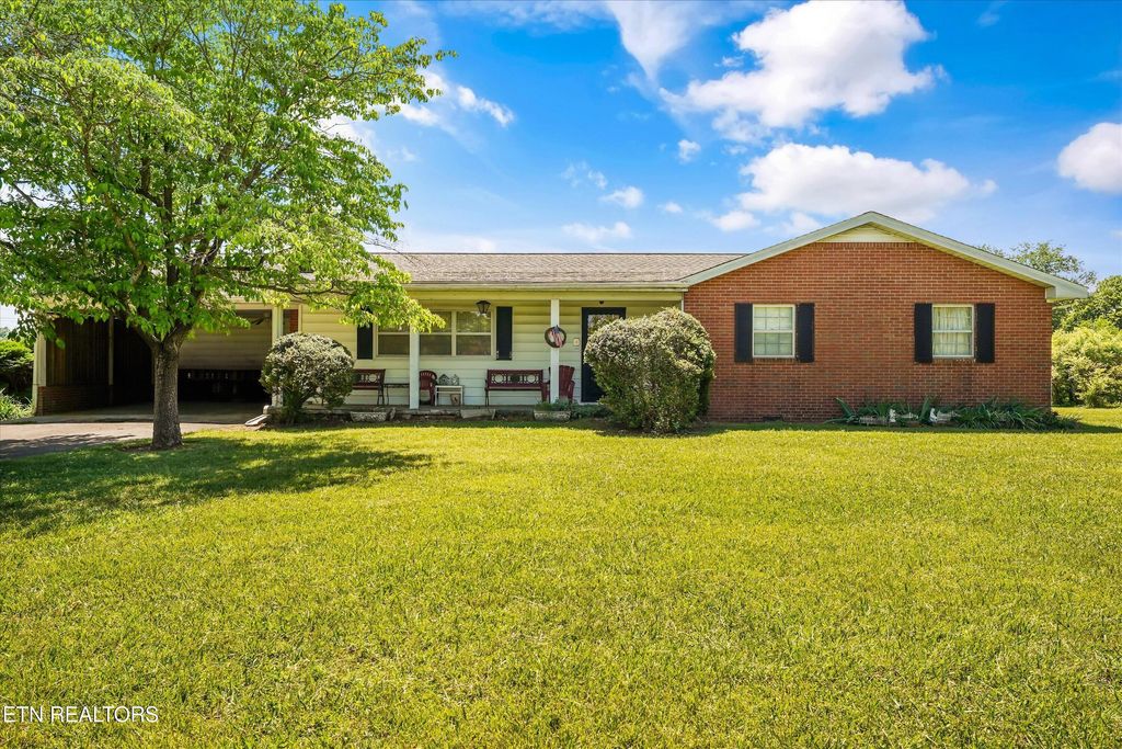 Photo of 111 Harmon Rd, Maryville, TN 37804 (MLS # 1340589)