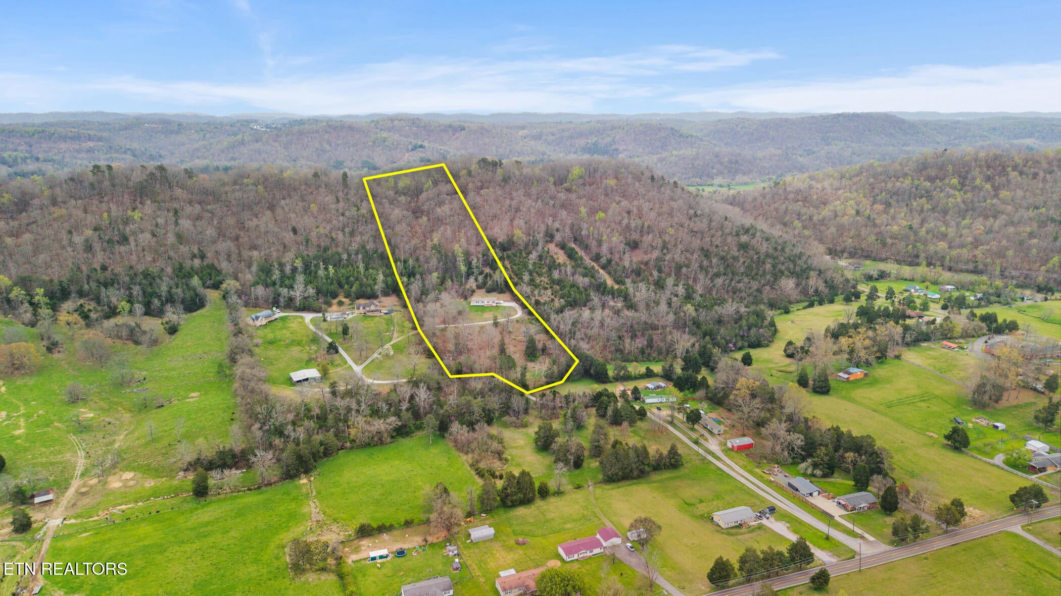 150 E Raccoon Valley Drive