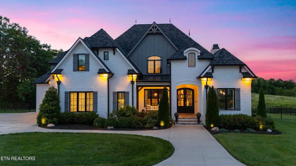 Photo of 8539 N Ruggles Ferry Pike, Strawberry Plains, TN 37871 (MLS # 1301739)