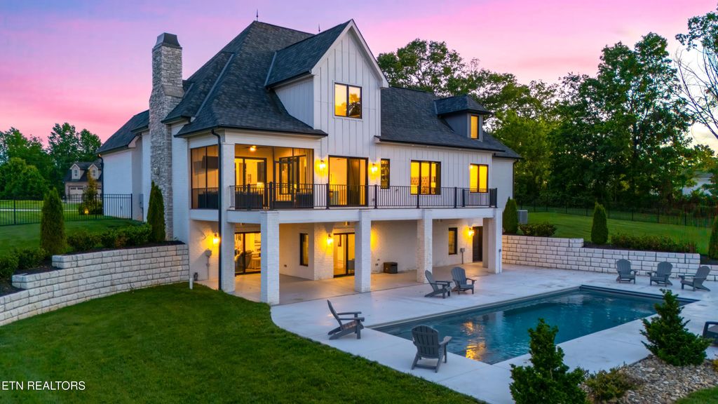 Photo of 8539 N Ruggles Ferry Pike, Strawberry Plains, TN 37871 (MLS # 1301739)