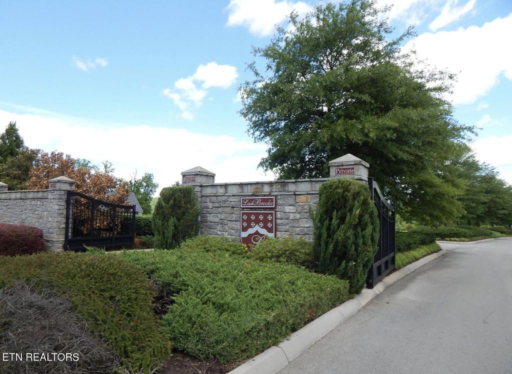 Photo of 3510 Newport Park Way, Louisville, TN 37777 (MLS # 1254559)