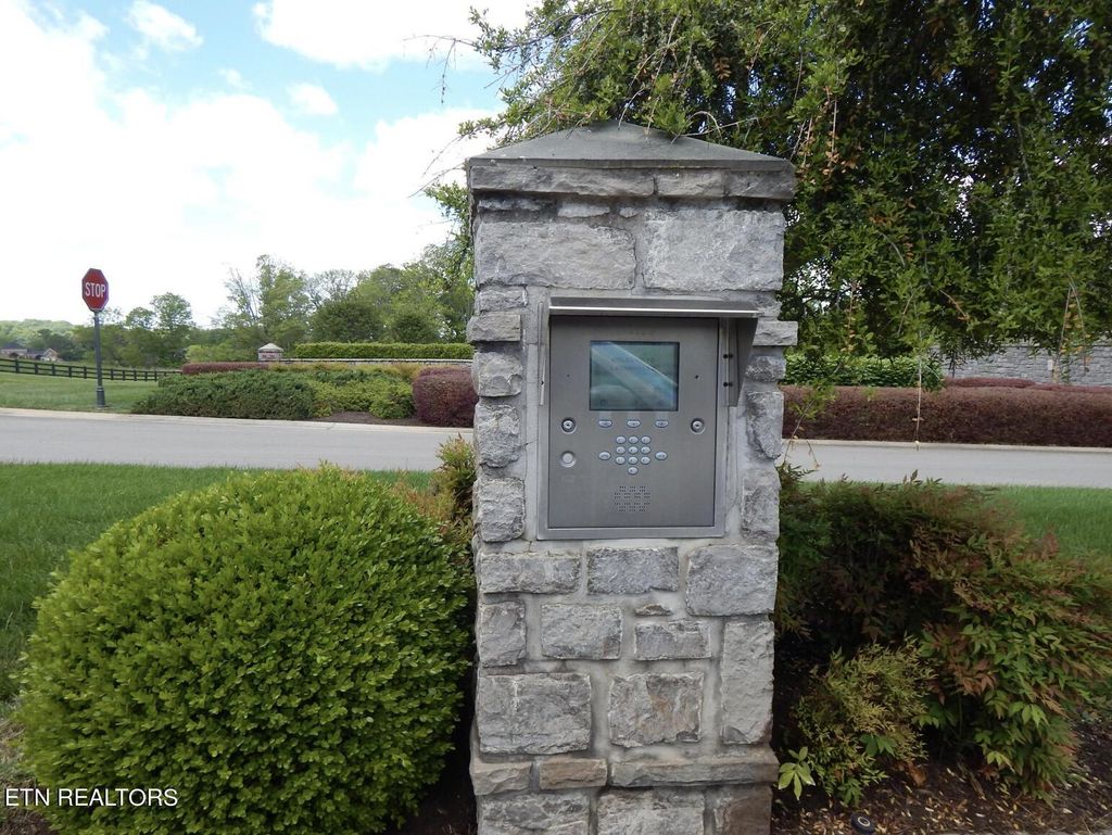 Photo of 3510 Newport Park Way, Louisville, TN 37777 (MLS # 1254559)