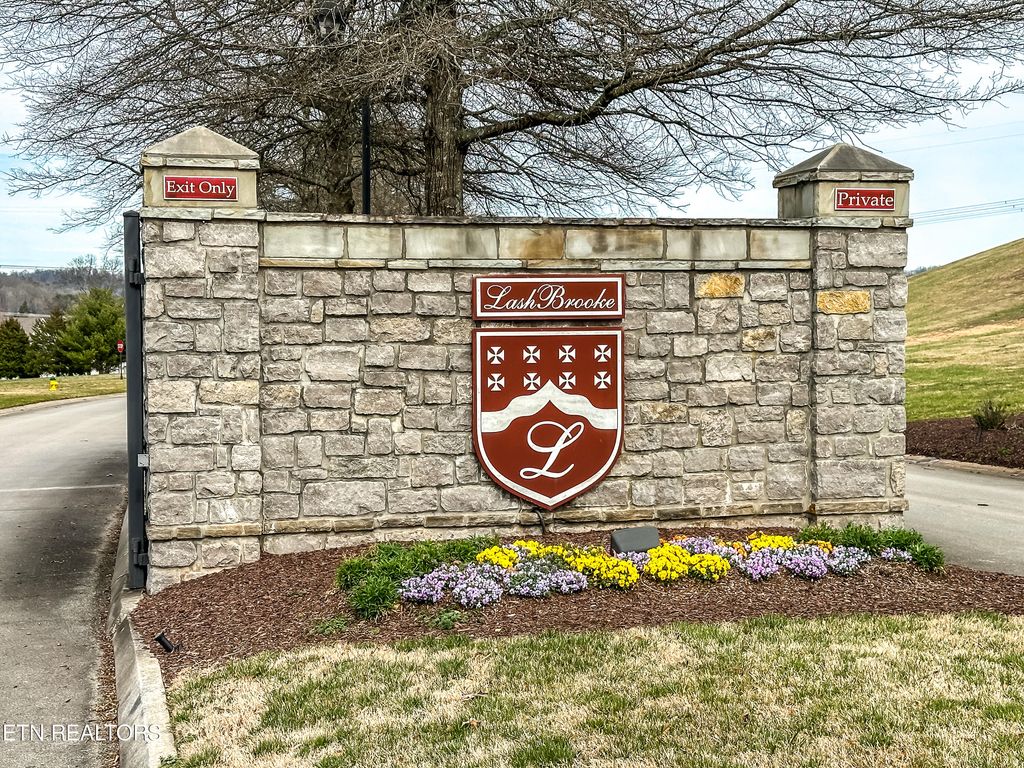 Photo of 3510 Newport Park Way, Louisville, TN 37777 (MLS # 1254559)