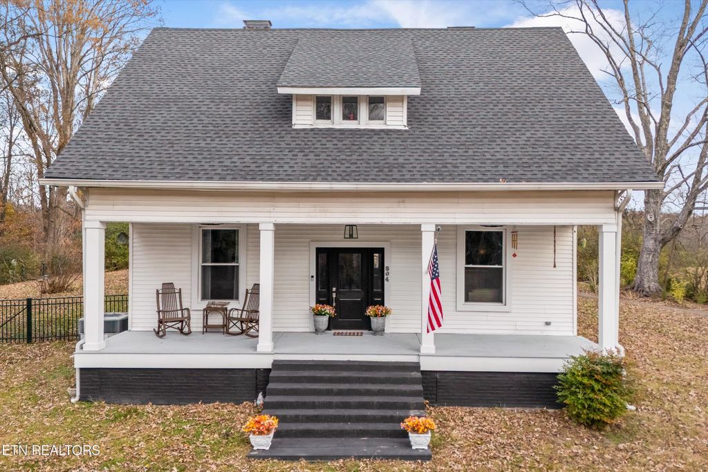 Photo of 804 Lake City Hwy, Clinton, TN 37716 (MLS # 1322624)