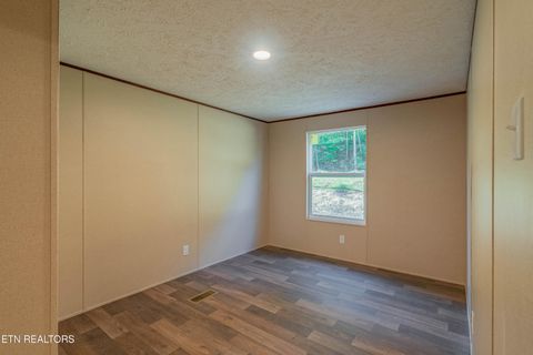Tiny photo for 3722 Harriman Hwy, Harriman, TN 37748 (MLS # 1319192)