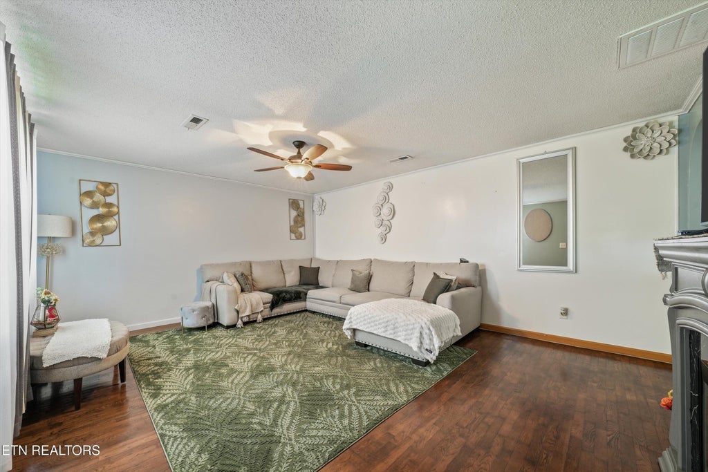 Photo of 4618 Central View Rd, Knoxville, TN 37912 (MLS # 1350828)