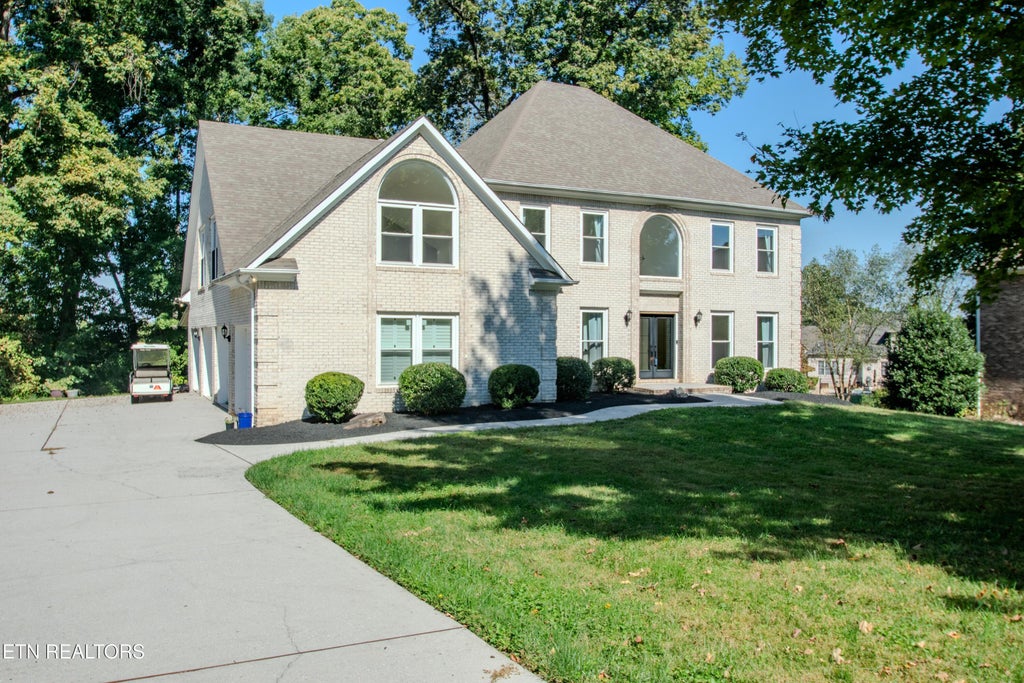 Photo of 140 Windswept Drive, Lenoir City, TN 37772 (MLS # 1352865)