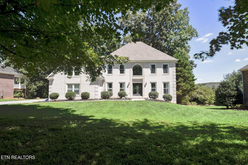 Photo of 140 Windswept Drive, Lenoir City, TN 37772 (MLS # 1352865)