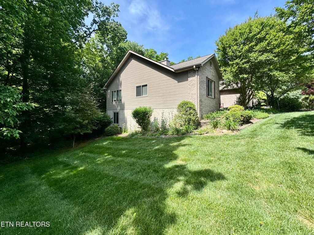 Photo of 508 Skiatook Court, Loudon, TN 37774 (MLS # 1339885)