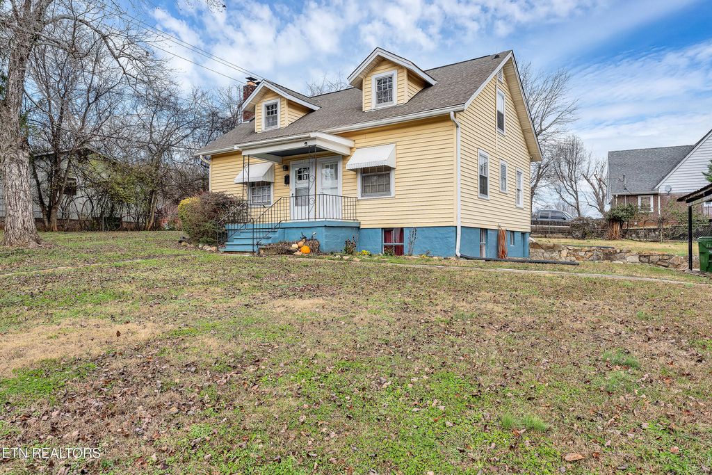 Photo of 508 S Ruth St, Maryville, TN 37803 (MLS # 1323748)