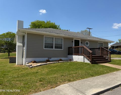 Photo of 509 Williams St, Sweetwater, TN 37874 (MLS # 1336755)