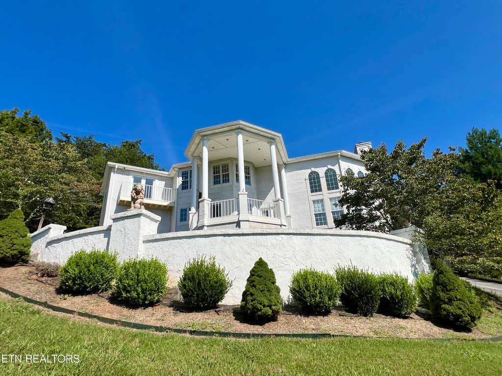 Photo of 3354 Bentwood Drive, Kodak, TN 37764 (MLS # 1352469)