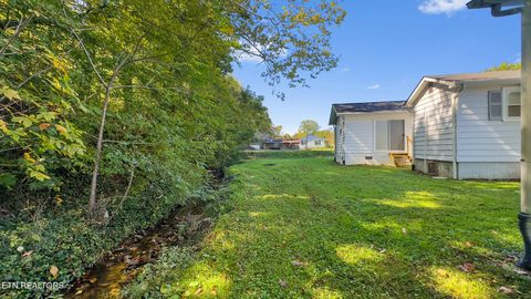 Tiny photo for 134 Keylon Drive, Harriman, TN 37748 (MLS # 1317568)