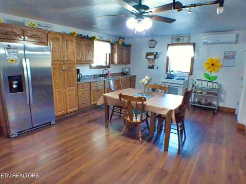 Tiny photo for 128 Knepp Rd, Deer Lodge, TN 37726 (MLS # 1331209)