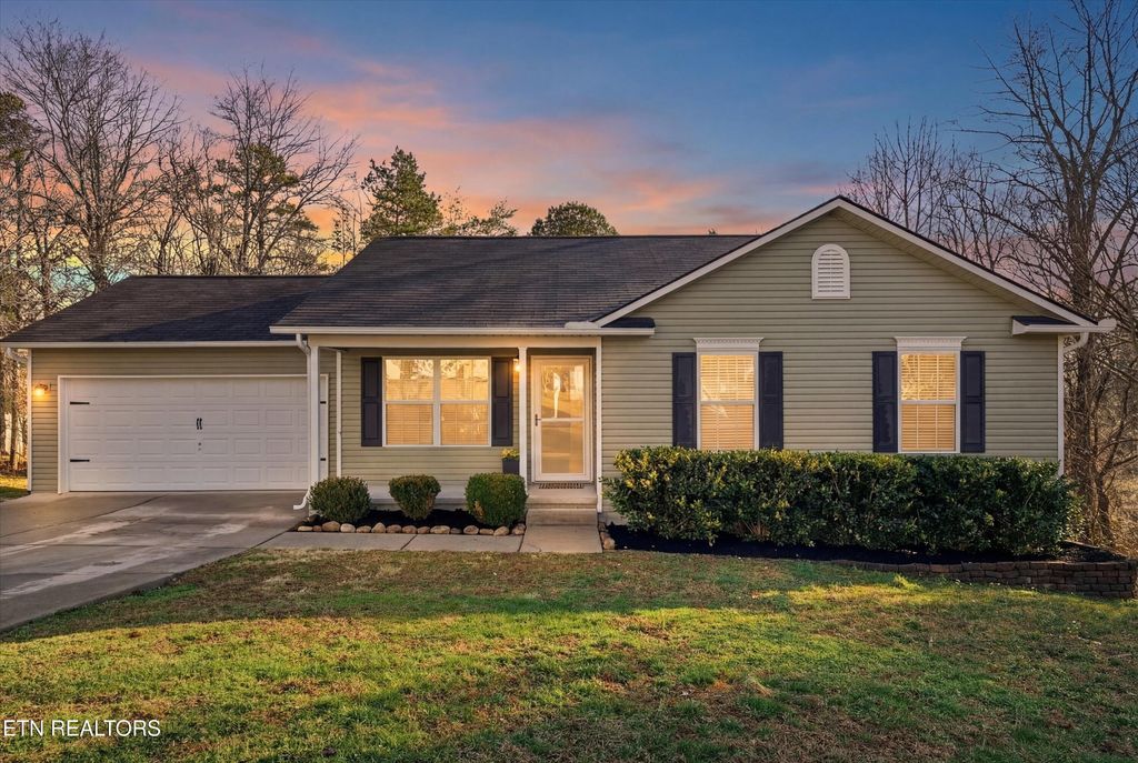 Photo of 5838 Pine Needle Lane, Knoxville, TN 37921 (MLS # 1329608)