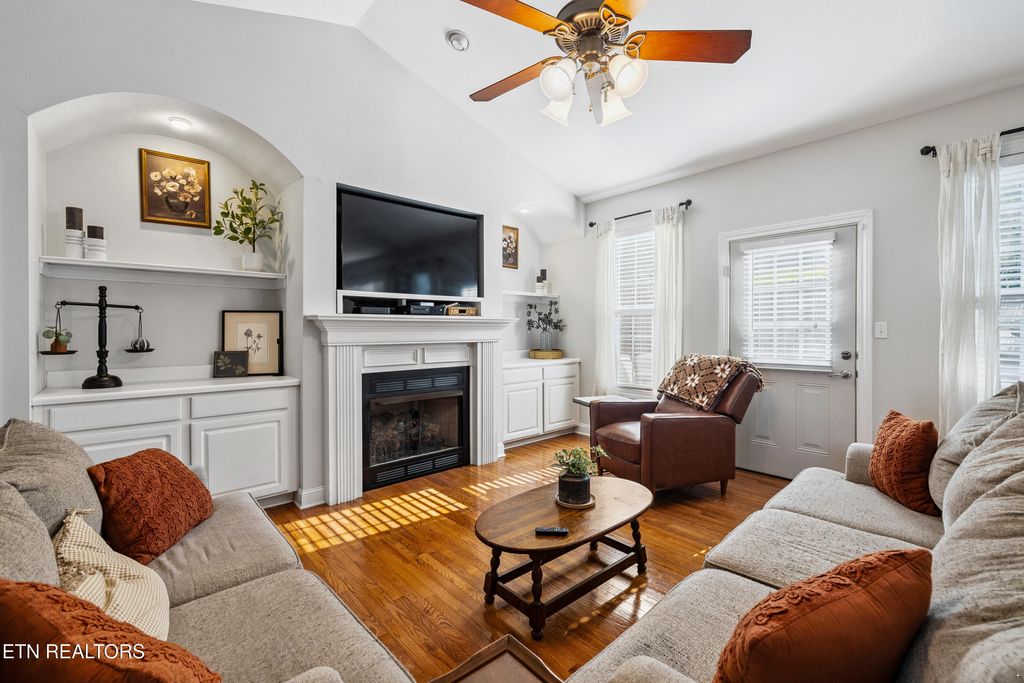 Photo of 205 Cornerstone Circle, Clinton, TN 37716 (MLS # 1308334)