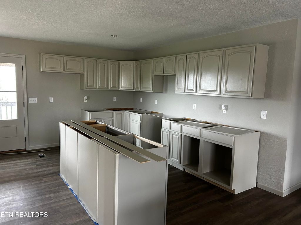 Photo of 116 Twelve Oaks Drive, Madisonville, TN 37354 (MLS # 1292522)