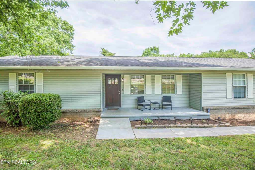 Photo of 3046 Johnston Rd, Louisville, TN 37777 (MLS # 1265947)