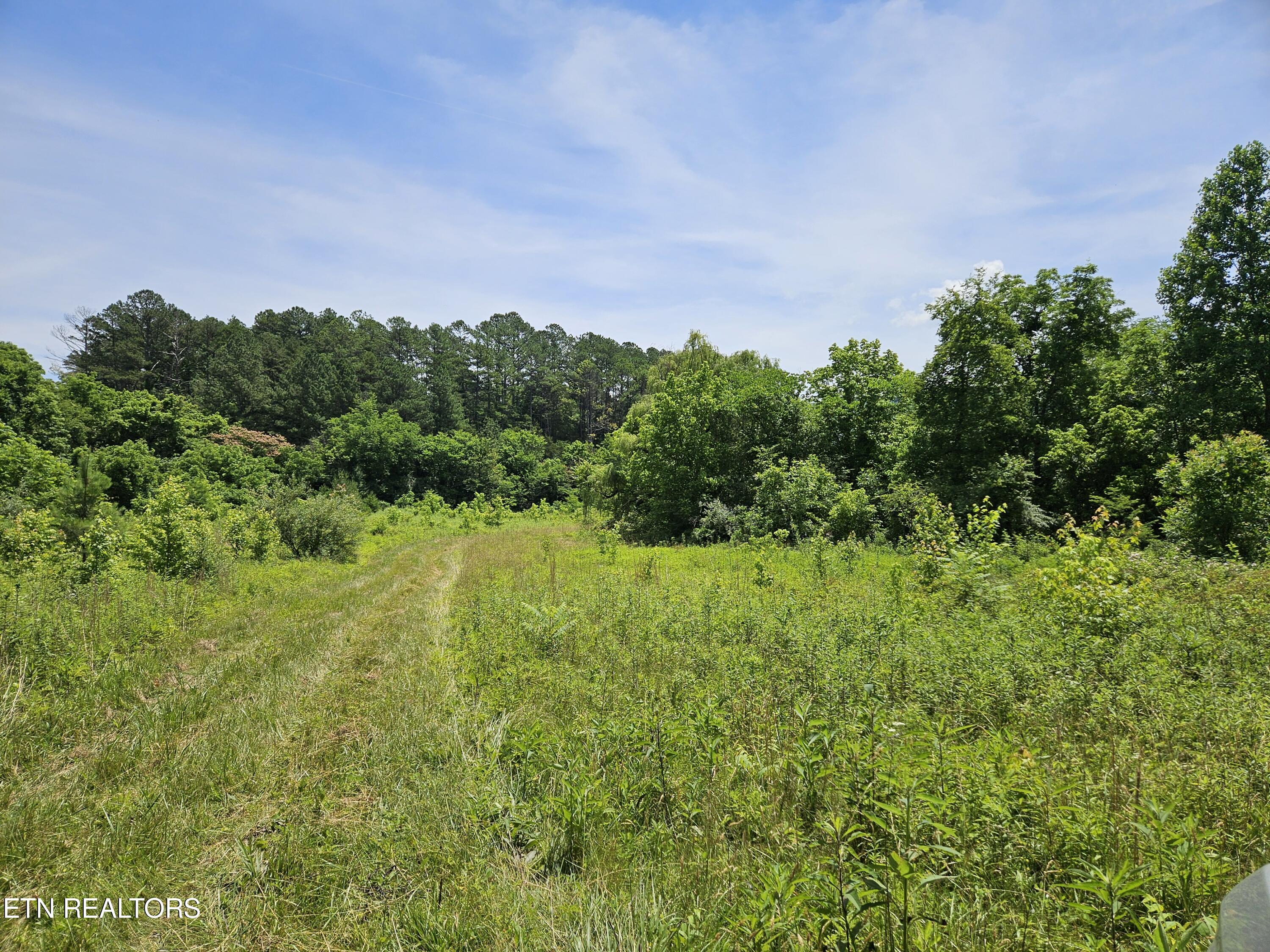 SIX MILE RD