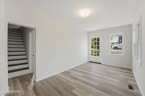 Tiny photo for 317 Lynn Ave, Athens, TN 37303 (MLS # 1334393)