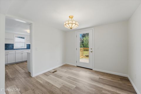 Tiny photo for 317 Lynn Ave, Athens, TN 37303 (MLS # 1334393)