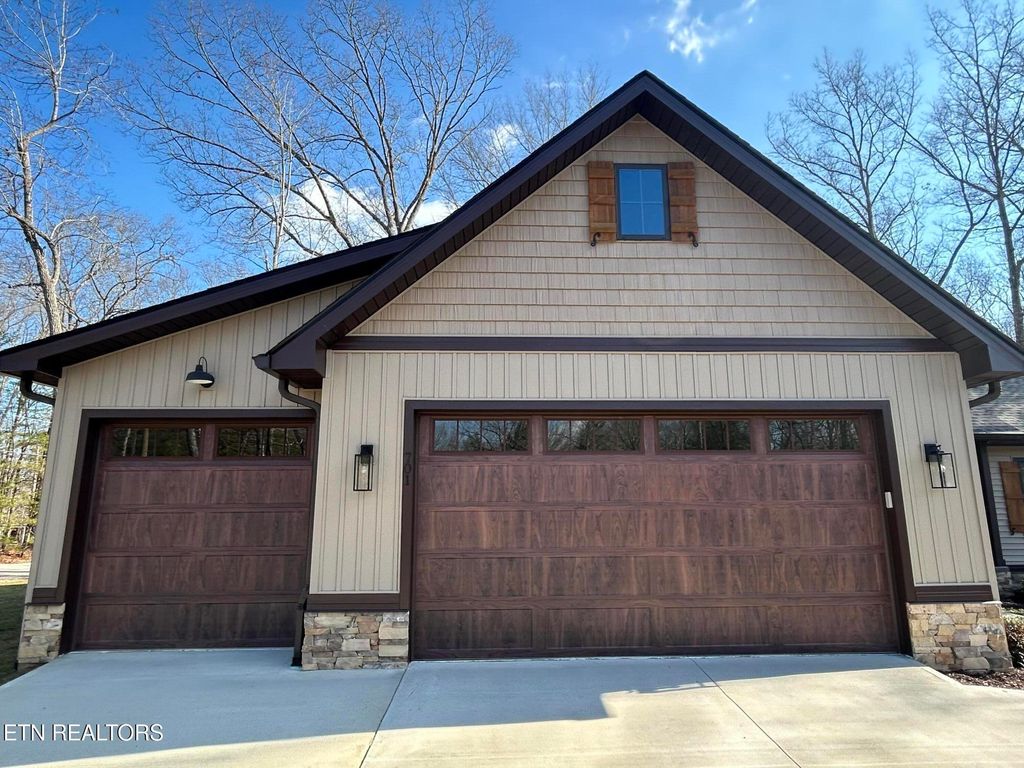 Photo of 701 Westchester Drive, Crossville, TN 38558 (MLS # 1325723)