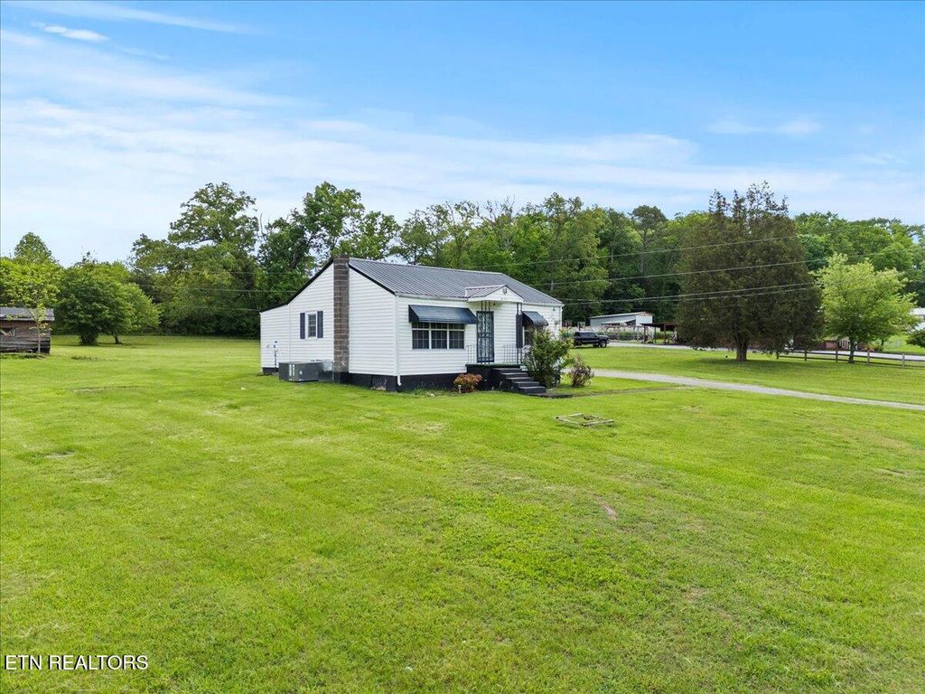 Photo of 6120 Roberts Rd, Corryton, TN 37721 (MLS # 1300243)