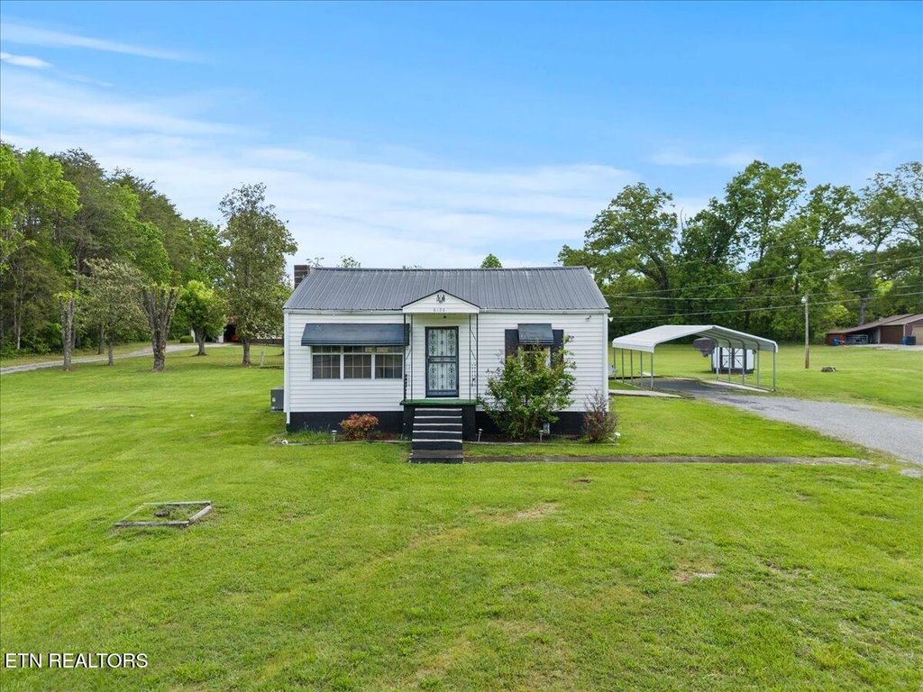 Photo of 6120 Roberts Rd, Corryton, TN 37721 (MLS # 1300243)