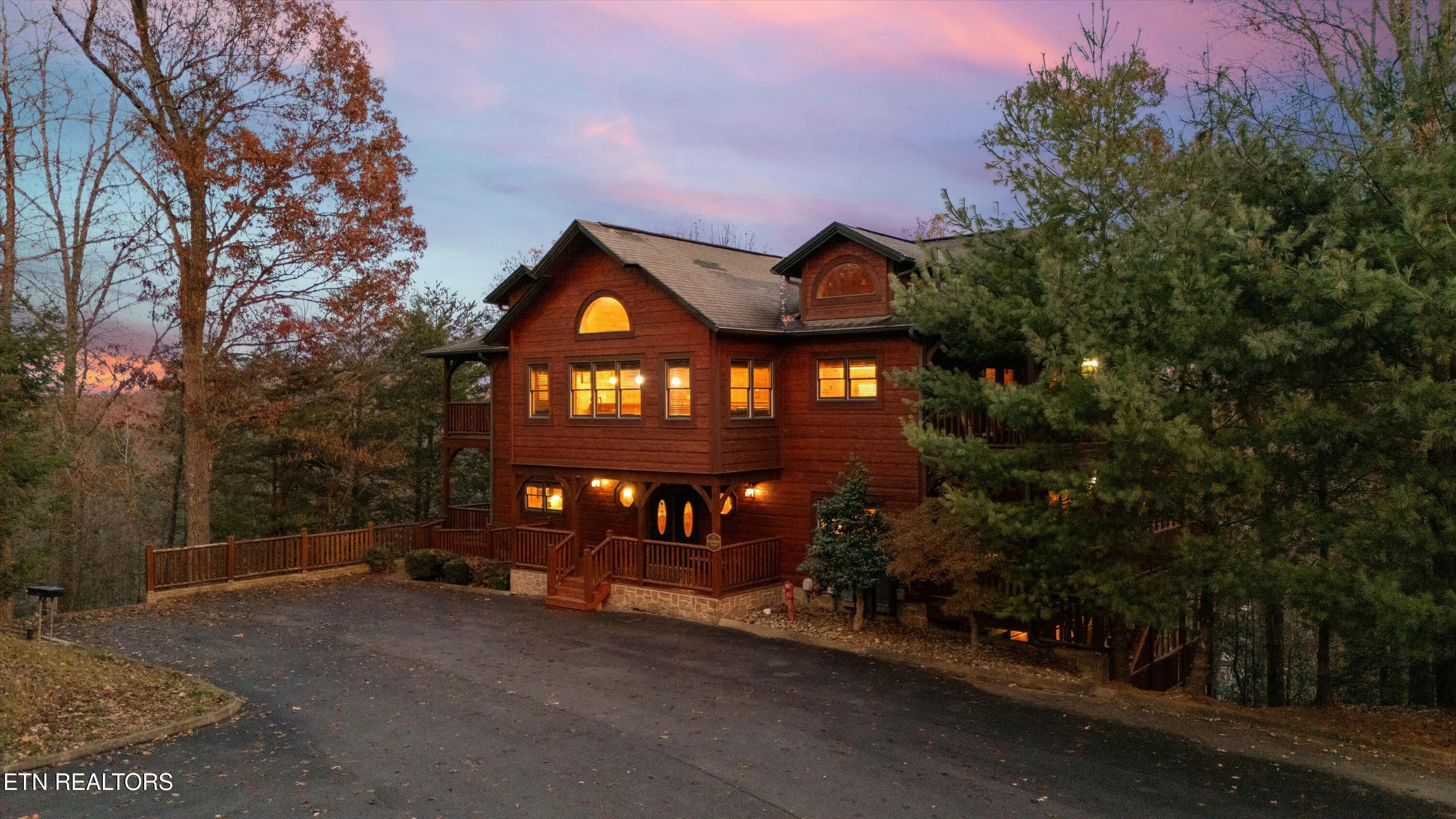 320 Poplar Point Way