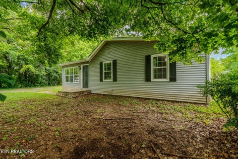 Tiny photo for 5202 Murphy Rd, Knoxville, TN 37918 (MLS # 1348440)