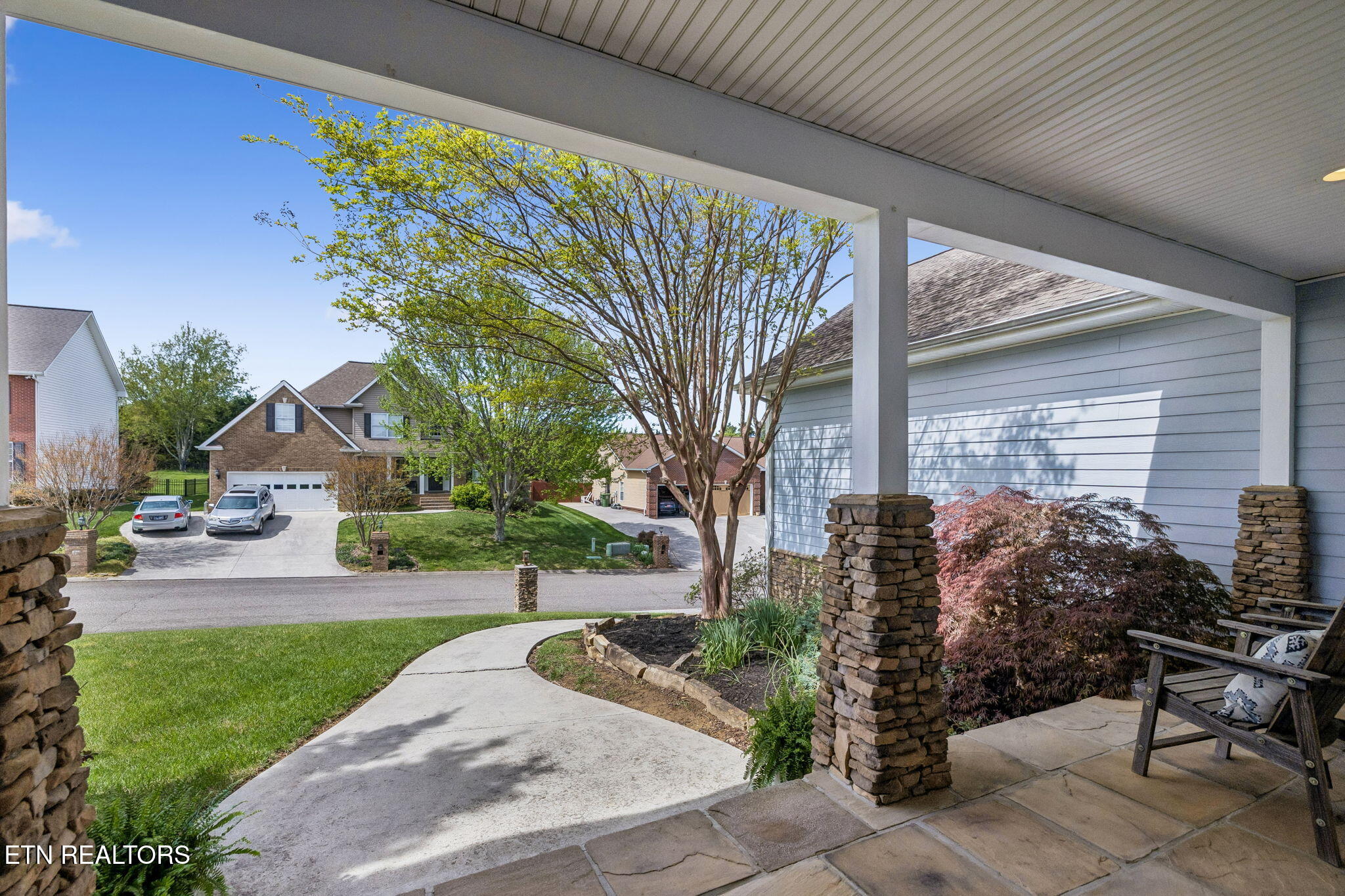 1208 Fox Ridge Drive