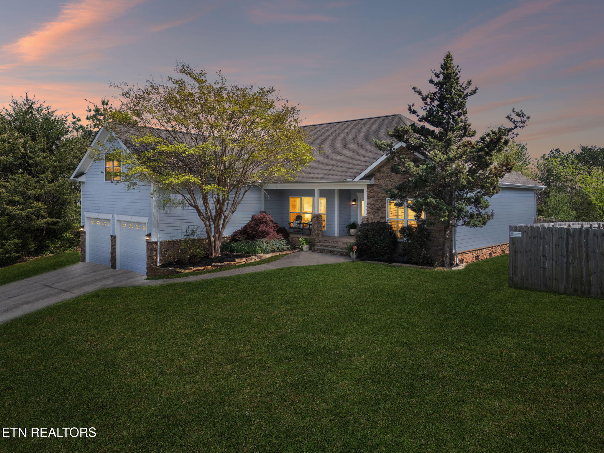 1208 Fox Ridge Drive