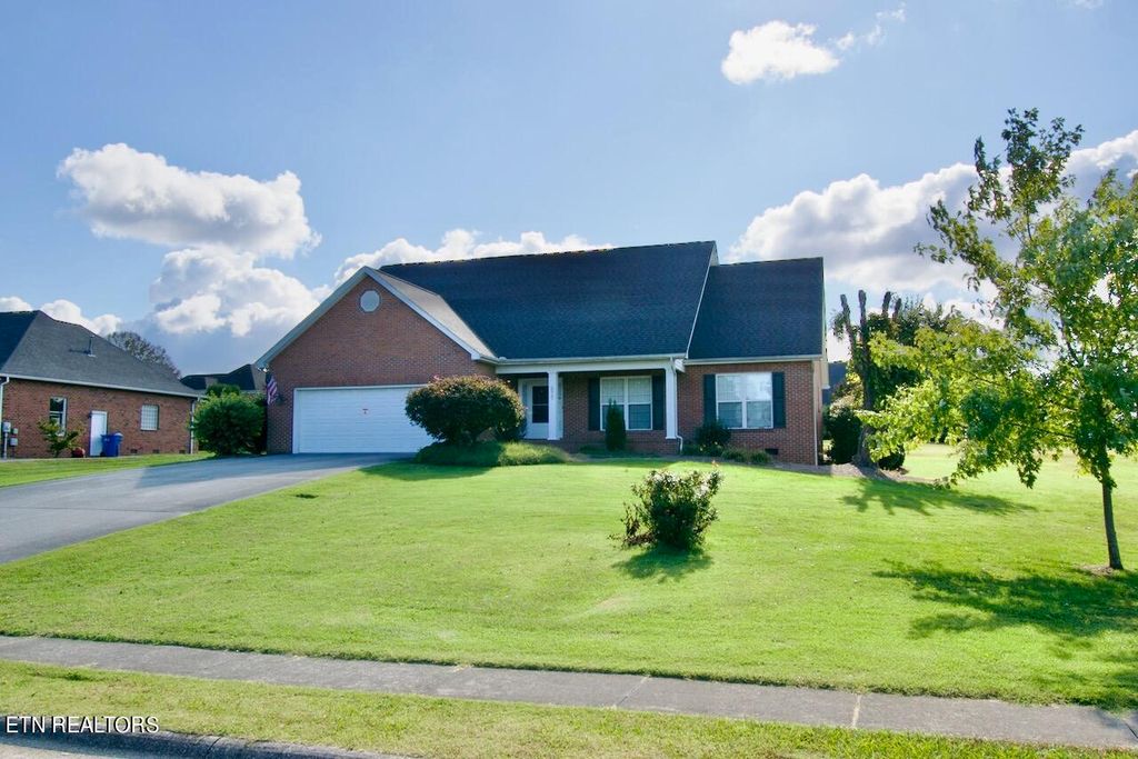 Photo of 977 Southwick Drive, Alcoa, TN 37701 (MLS # 1279712)