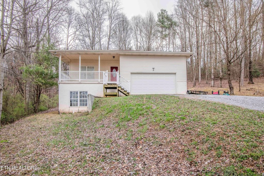 Photo of 150 Waymier Rd, Sweetwater, TN 37874 (MLS # 1293939)