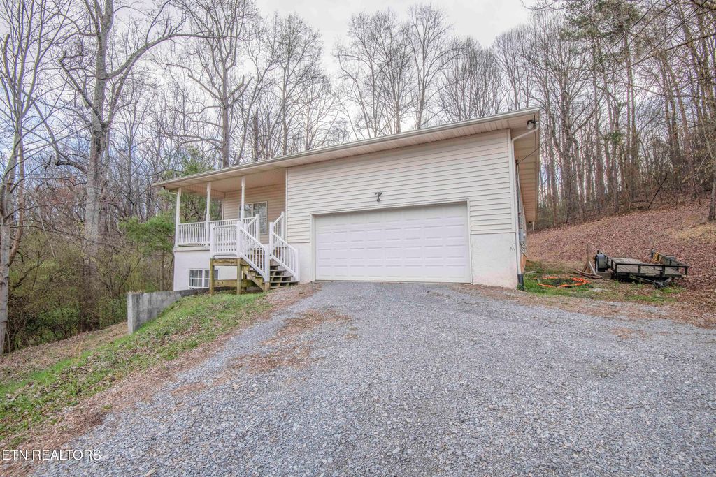 Photo of 150 Waymier Rd, Sweetwater, TN 37874 (MLS # 1293939)