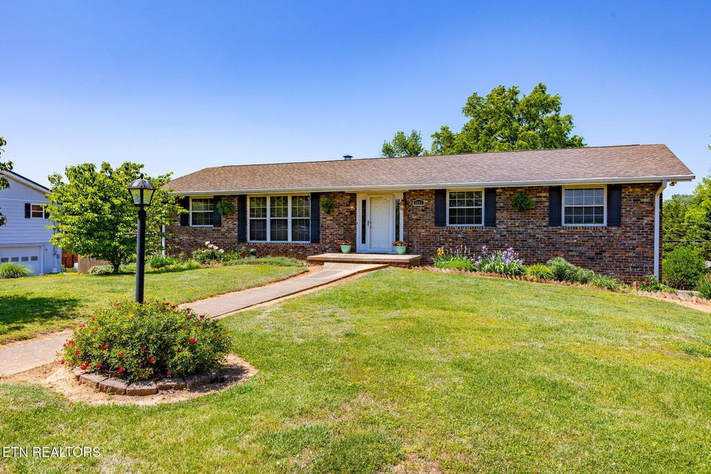 Photo of 2821 Staffordshire Blvd, Powell, TN 37849 (MLS # 1338141)