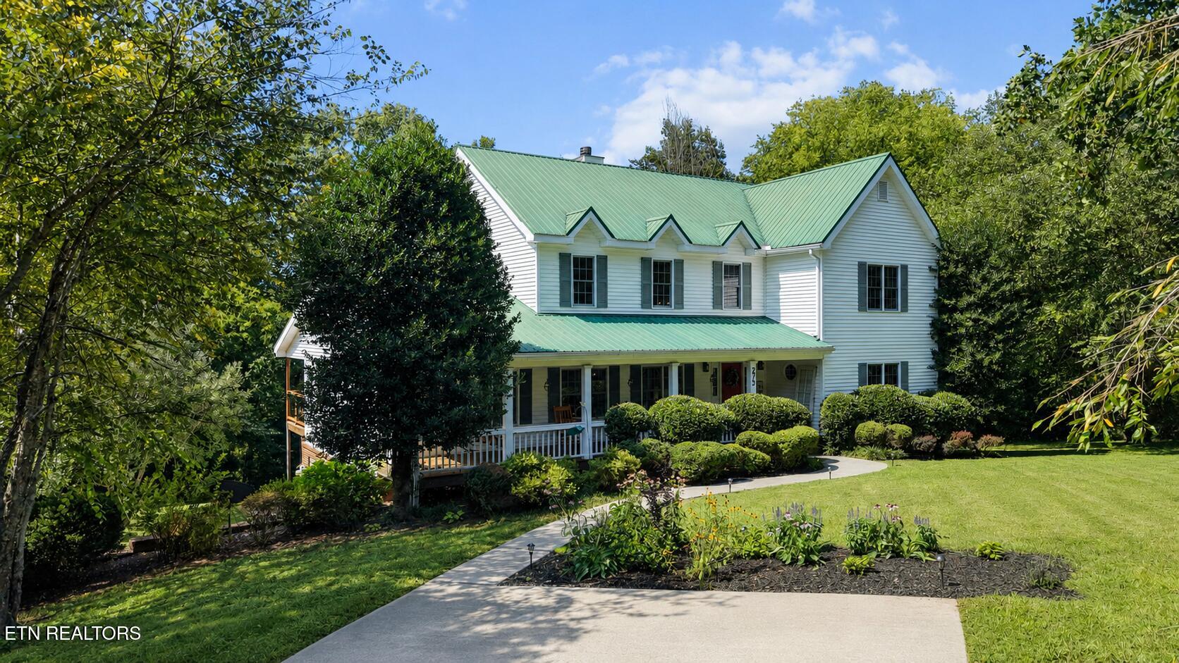 275 Kings Grant Rd