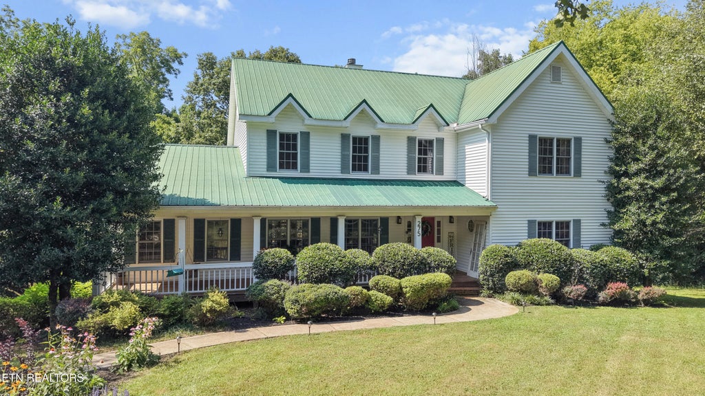Photo of 275 Kings Grant Rd, Maryville, TN 37804 (MLS # 1350400)