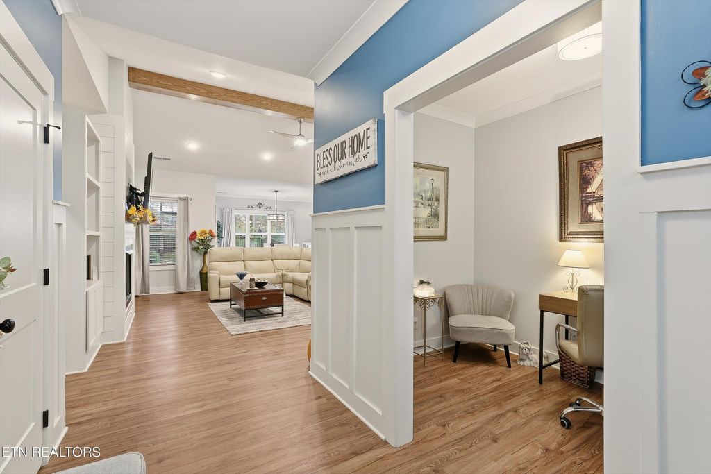 Photo of 112 Utsesti Way, Loudon, TN 37774 (MLS # 1322794)