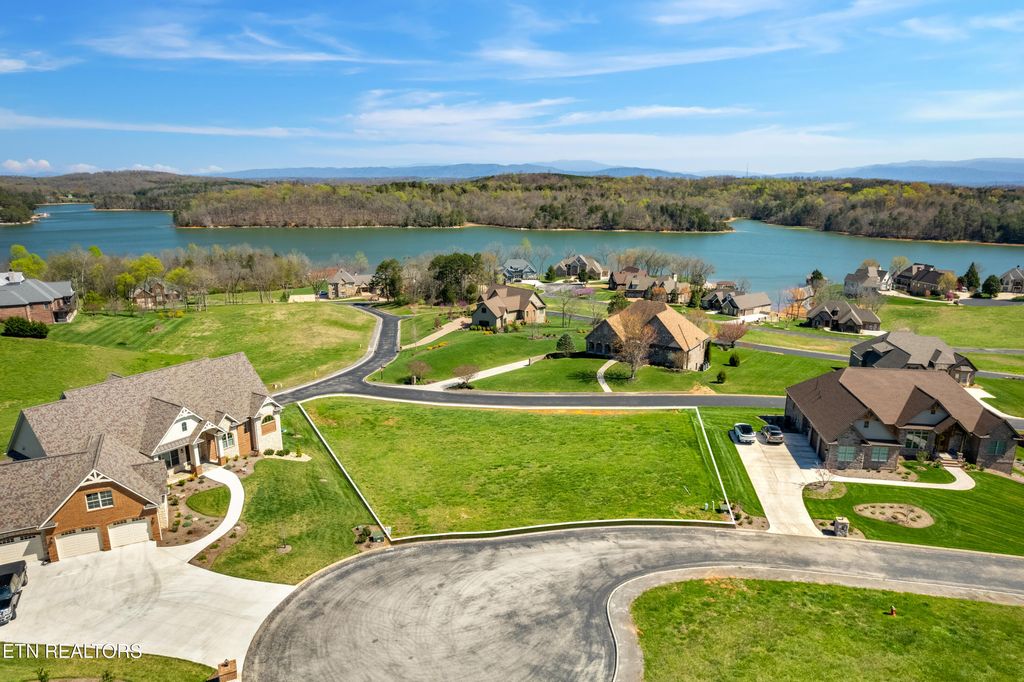 Photo of 330 Watercrest Drive, Vonore, TN 37885 (MLS # 1305702)