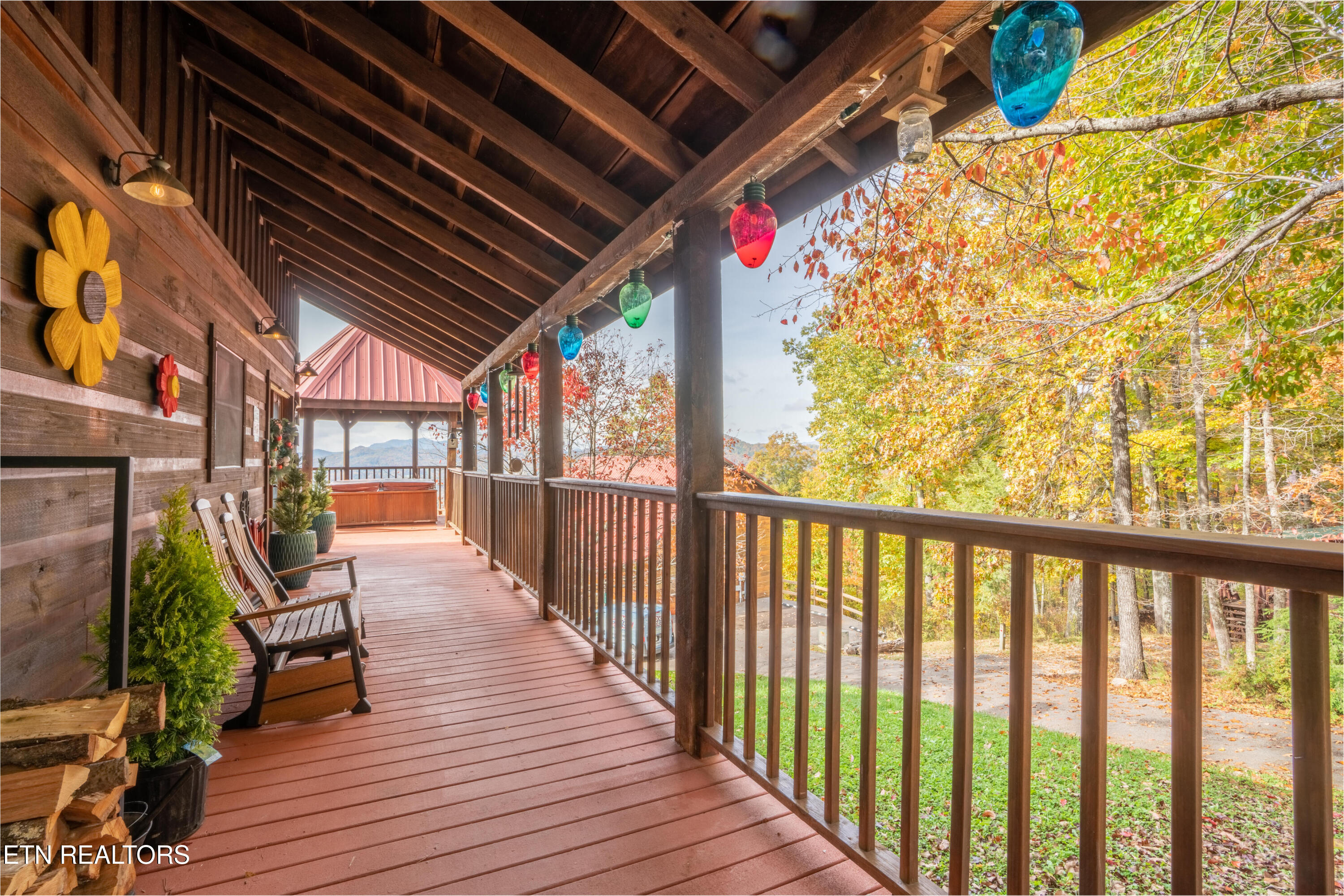1906 Wild Iris Way