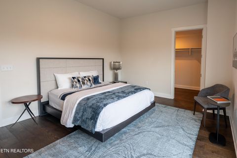 Tiny photo for 122 Stadium Way #307, Knoxville, TN 37915 (MLS # 1336839)