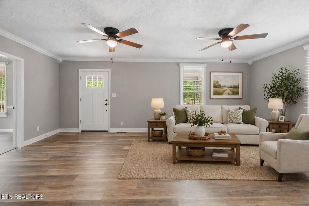 Photo of 1610 Edgewood Ave, Knoxville, TN 37917 (MLS # 1337434)