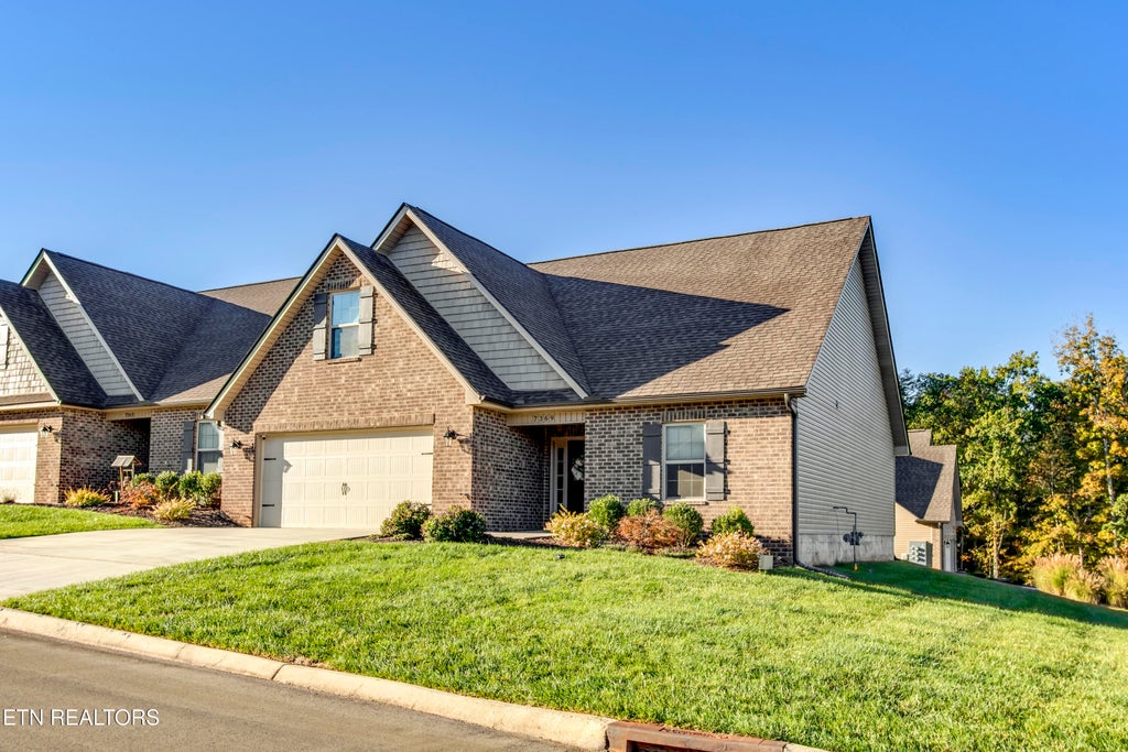 Photo of 7369 Willow Path Lane, Knoxville, TN 37918 (MLS # 1348554)